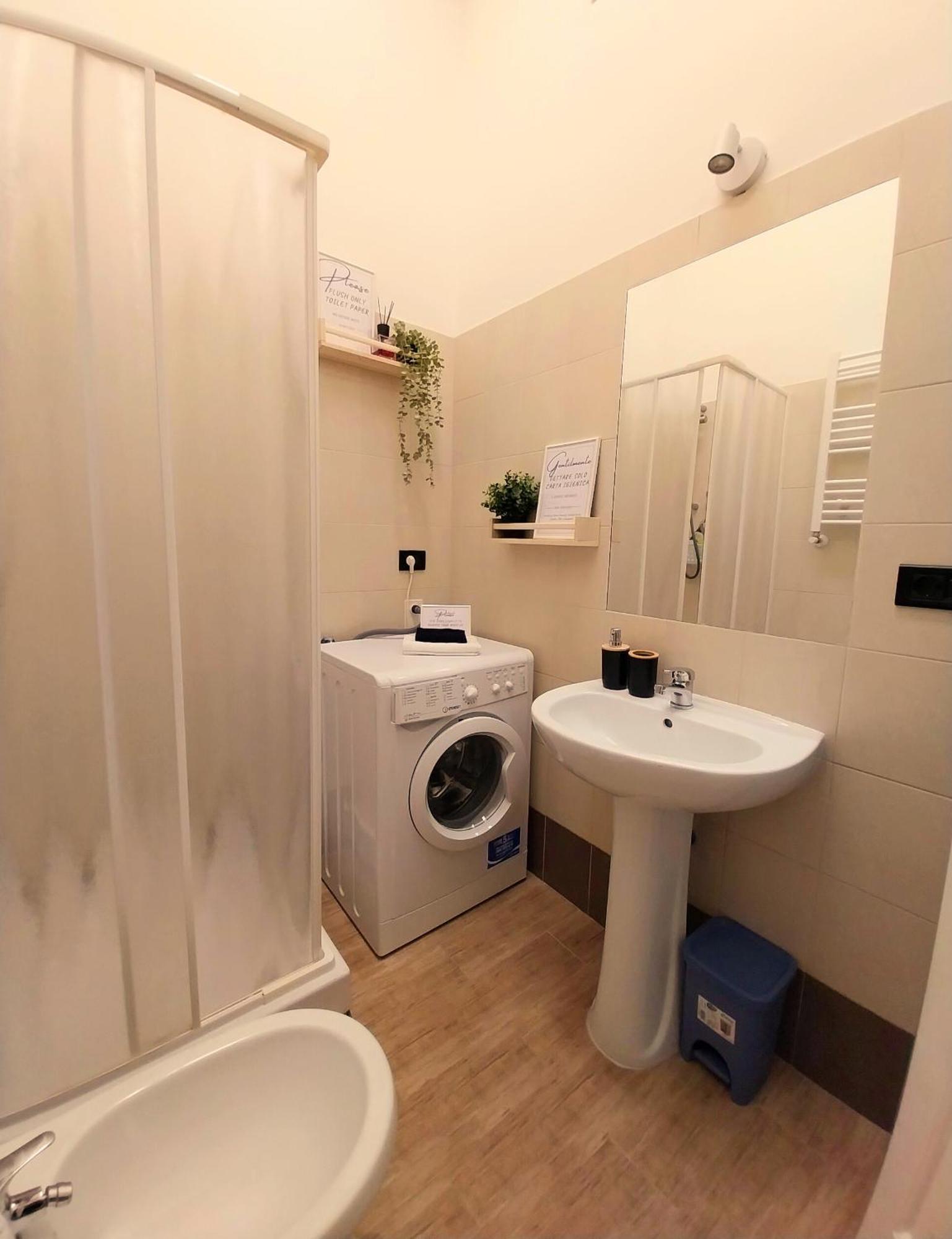 Mareroma32 - Tourist Rental ลิโด ดิ ออสเตีย ภายนอก รูปภาพ